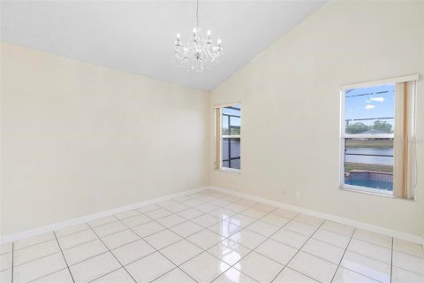 Casa en venta en Orlando, Florida, 4 dormitorios, 231.05 m2 № 1665982 - foto 9
