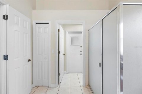 Casa en venta en Orlando, Florida, 4 dormitorios, 231.05 m2 № 1665982 - foto 19