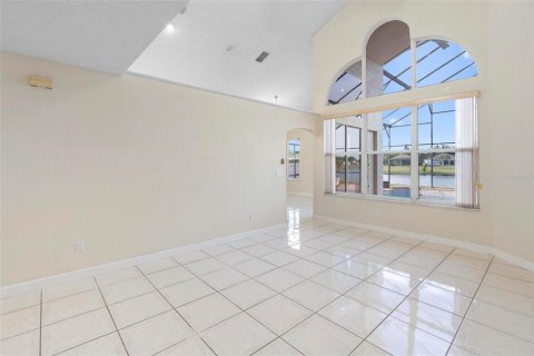Casa en venta en Orlando, Florida, 4 dormitorios, 231.05 m2 № 1665982 - foto 8