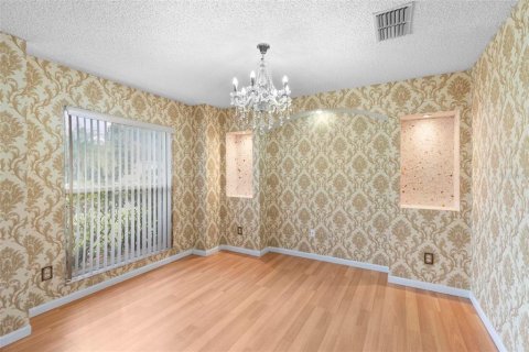 Casa en venta en Orlando, Florida, 4 dormitorios, 231.05 m2 № 1665982 - foto 13