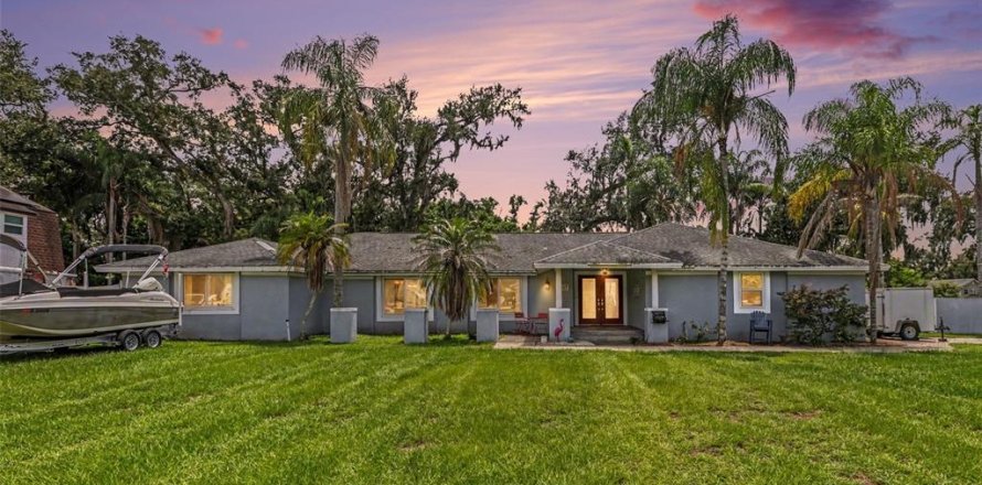 Villa ou maison à Valrico, Floride 4 chambres, 278.43 m2 № 2284924