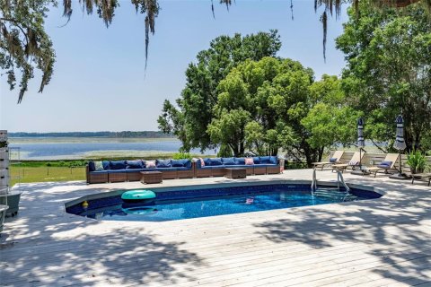 House in Keystone Heights, Florida 5 bedrooms, 285.02 sq.m. № 1767644 - photo 4