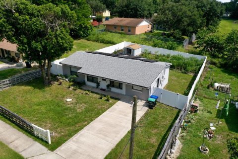 House in Apopka, Florida 4 bedrooms, 126.81 sq.m. № 2238039 - photo 2