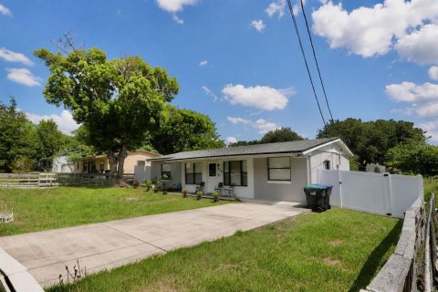 Villa ou maison à Apopka, Floride 4 chambres, 126.81 m2 № 2238039