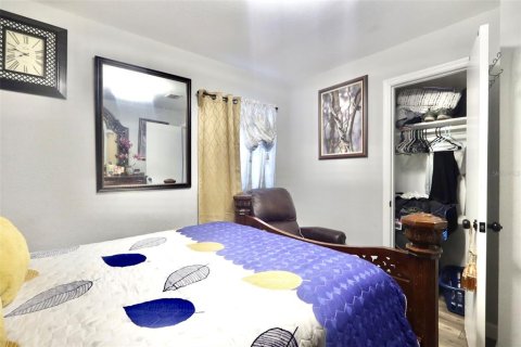 House in Apopka, Florida 4 bedrooms, 126.81 sq.m. № 2238039 - photo 24