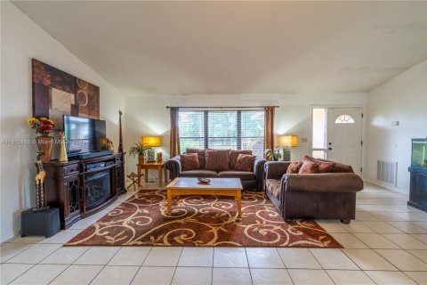 House in Ocala, Florida 3 bedrooms № 1774453 - photo 20