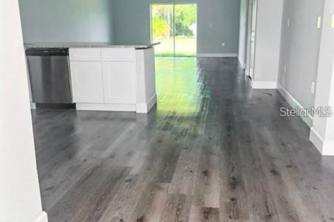 Apartment in Port Charlotte, Florida 3 bedrooms, 128.11 sq.m. № 1908335 - photo 3