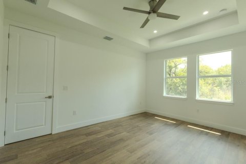 Casa en venta en North Port, Florida, 4 dormitorios, 157.38 m2 № 2196663 - foto 9