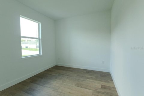 Casa en venta en North Port, Florida, 4 dormitorios, 157.38 m2 № 2196663 - foto 13