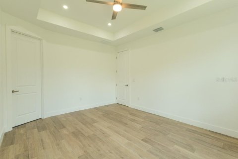 Casa en venta en North Port, Florida, 4 dormitorios, 157.38 m2 № 2196663 - foto 10