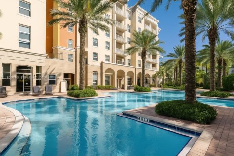 Купить кондоминиум в Санни-Айлс-Бич, Флорида 2 спальни, 95.13м2, № 1943402 - фото 2