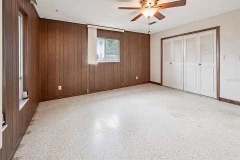 House in Keystone Heights, Florida 3 bedrooms, 157.19 sq.m. № 1844340 - photo 18