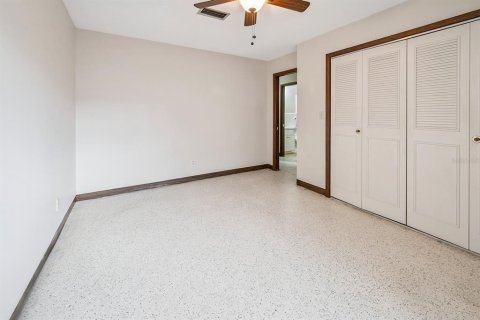 House in Keystone Heights, Florida 3 bedrooms, 157.19 sq.m. № 1844340 - photo 17