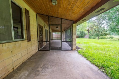 House in Keystone Heights, Florida 3 bedrooms, 157.19 sq.m. № 1844340 - photo 24