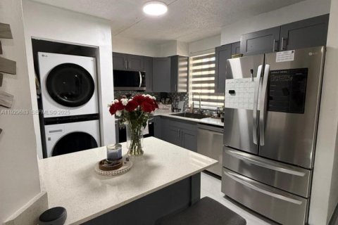 Снять в аренду кондоминиум в Хайалиа, Флорида 1 спальня, 69.58м2, № 1990649 - фото 6