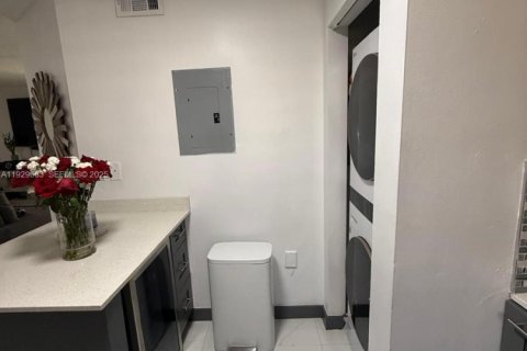 Снять в аренду кондоминиум в Хайалиа, Флорида 1 спальня, 69.58м2, № 1990649 - фото 8