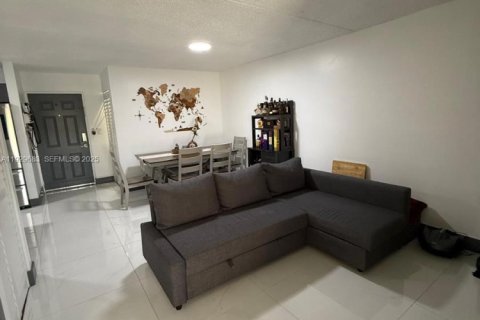 Снять в аренду кондоминиум в Хайалиа, Флорида 1 спальня, 69.58м2, № 1990649 - фото 13