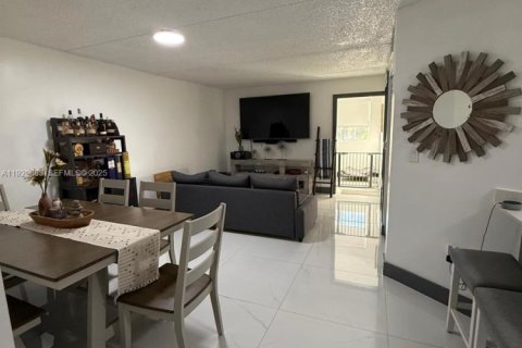 Снять в аренду кондоминиум в Хайалиа, Флорида 1 спальня, 69.58м2, № 1990649 - фото 10