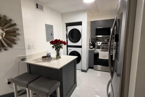 Снять в аренду кондоминиум в Хайалиа, Флорида 1 спальня, 69.58м2, № 1990649 - фото 7