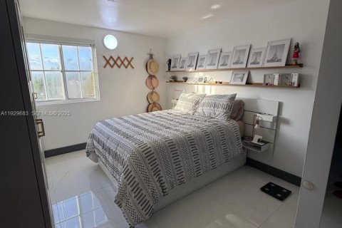 Снять в аренду кондоминиум в Хайалиа, Флорида 1 спальня, 69.58м2, № 1990649 - фото 1