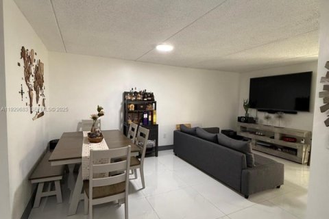 Снять в аренду кондоминиум в Хайалиа, Флорида 1 спальня, 69.58м2, № 1990649 - фото 11