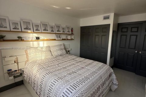 Снять в аренду кондоминиум в Хайалиа, Флорида 1 спальня, 69.58м2, № 1990649 - фото 17