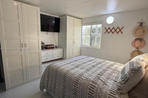 Снять в аренду кондоминиум в Хайалиа, Флорида 1 спальня, 69.58м2, № 1990649 - фото 2