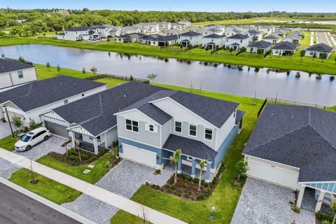 House in Port St. Lucie, Florida 4 bedrooms, 262.91 sq.m. № 2185658 - photo 7