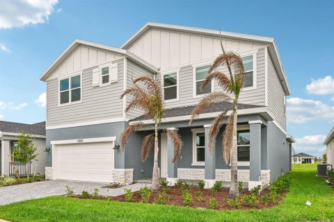 House in Port St. Lucie, Florida 4 bedrooms, 262.91 sq.m. № 2185658 - photo 3