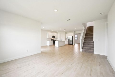House in Port St. Lucie, Florida 4 bedrooms, 262.91 sq.m. № 2185658 - photo 18
