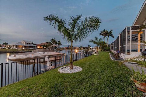 Casa en venta en Punta Gorda, Florida, 4 dormitorios, 301.1 m2 № 2197154 - foto 8