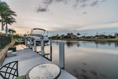 Casa en venta en Punta Gorda, Florida, 4 dormitorios, 301.1 m2 № 2197154 - foto 9