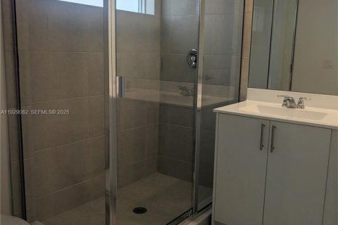 Touwnhouse à louer à Pembroke Park, Floride: 3 chambres № 1987817 - photo 16