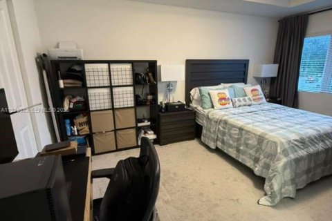 Touwnhouse à louer à Pembroke Park, Floride: 3 chambres № 1987817 - photo 22