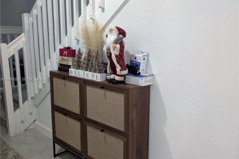 Touwnhouse à louer à Pembroke Park, Floride: 3 chambres № 1987817 - photo 5