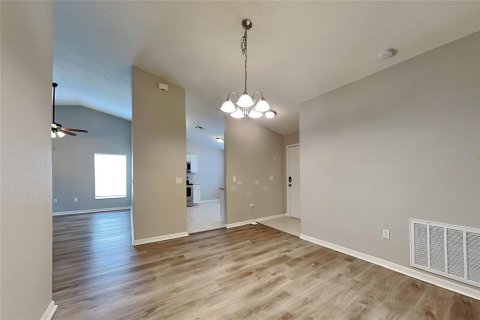 Villa ou maison à louer à Lakeland, Floride: 3 chambres, 114.08 m2 № 2418746 - photo 5