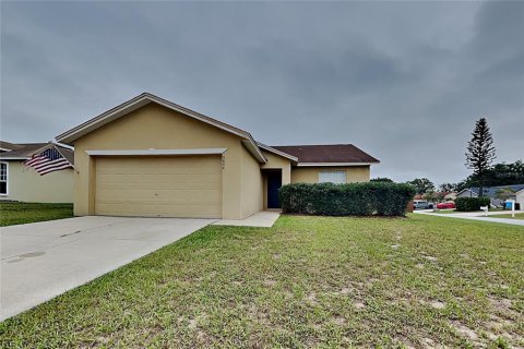 Villa ou maison à Lakeland, Floride 3 chambres, 114.08 m2 № 2418746