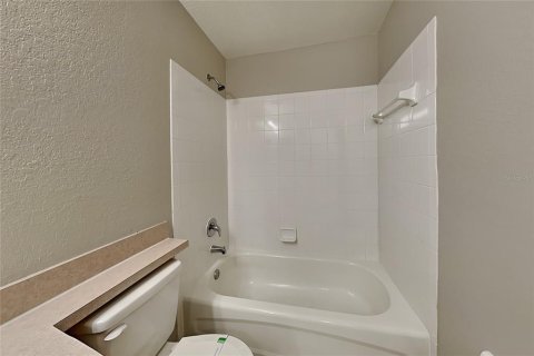 Villa ou maison à louer à Lakeland, Floride: 3 chambres, 114.08 m2 № 2418746 - photo 15