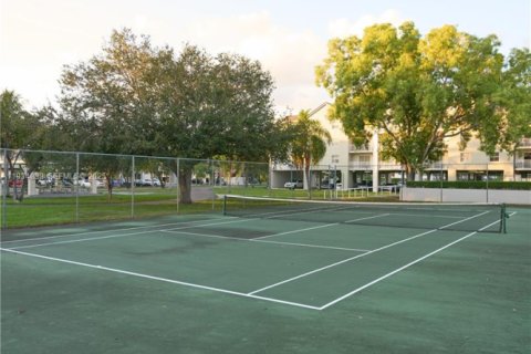 Condominio en venta en Cutler Bay, Florida, 1 dormitorio, 70.61 m2 № 1993650 - foto 21