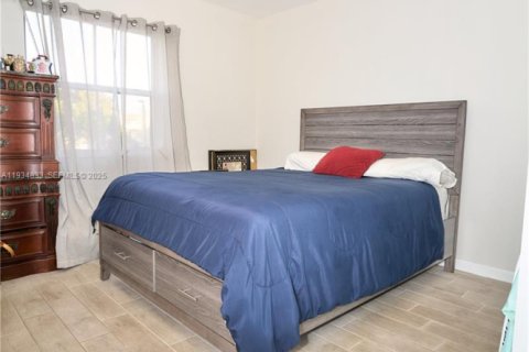 Condominio en venta en Cutler Bay, Florida, 1 dormitorio, 70.61 m2 № 1993650 - foto 13