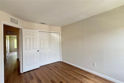 Townhouse in Kissimmee, Florida 4 bedrooms, 174.66 sq.m. № 2291454 - photo 30