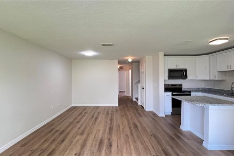 Townhouse in Kissimmee, Florida 4 bedrooms, 174.66 sq.m. № 2291454 - photo 17