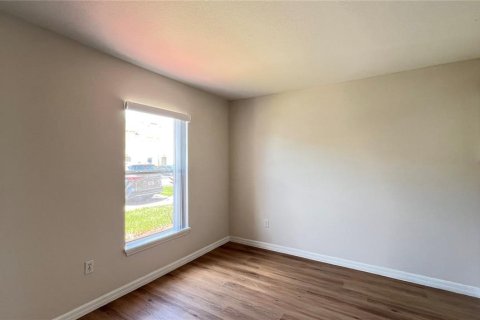 Townhouse in Kissimmee, Florida 4 bedrooms, 174.66 sq.m. № 2291454 - photo 5