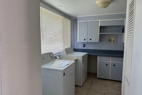 Apartment in Key Largo, Florida 3 bedrooms, 159.61 sq.m. № 2012943 - photo 6