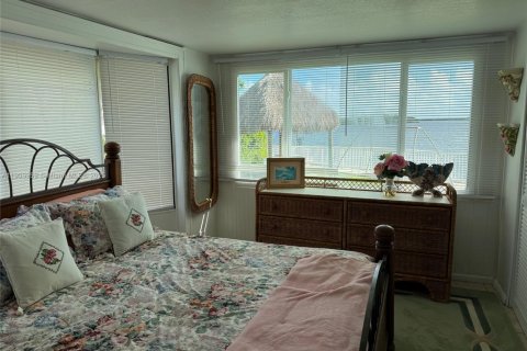 Apartment in Key Largo, Florida 3 bedrooms, 159.61 sq.m. № 2012943 - photo 9
