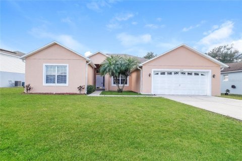 House in Kissimmee, Florida 4 bedrooms, 221.48 sq.m. № 2309930