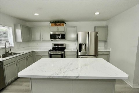 Villa ou maison à louer à Clermont, Floride: 5 chambres, 272.95 m2 № 2388720 - photo 12