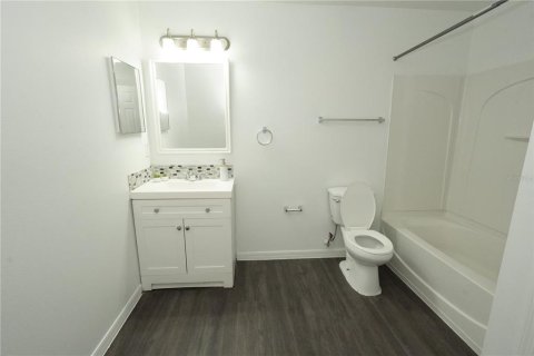 Villa ou maison à louer à Clermont, Floride: 5 chambres, 272.95 m2 № 2388720 - photo 25