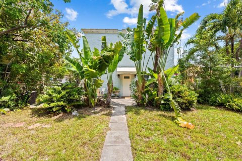 Commercial property in Hollywood, Florida 94.85 sq.m. № 2174284