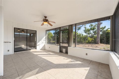 House in Englewood, Florida 3 bedrooms, 146.79 sq.m. № 1907492 - photo 28